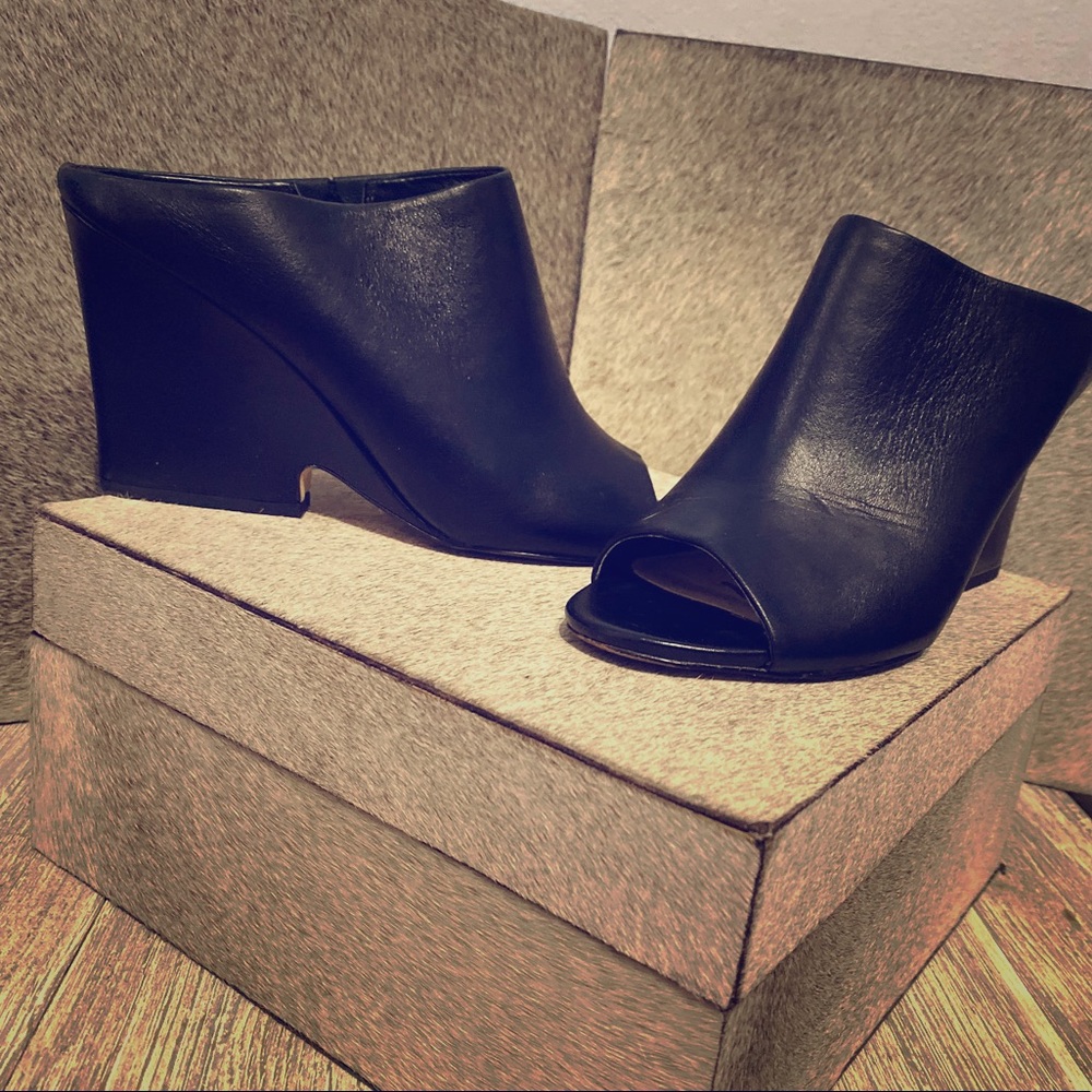 Super cute booties
